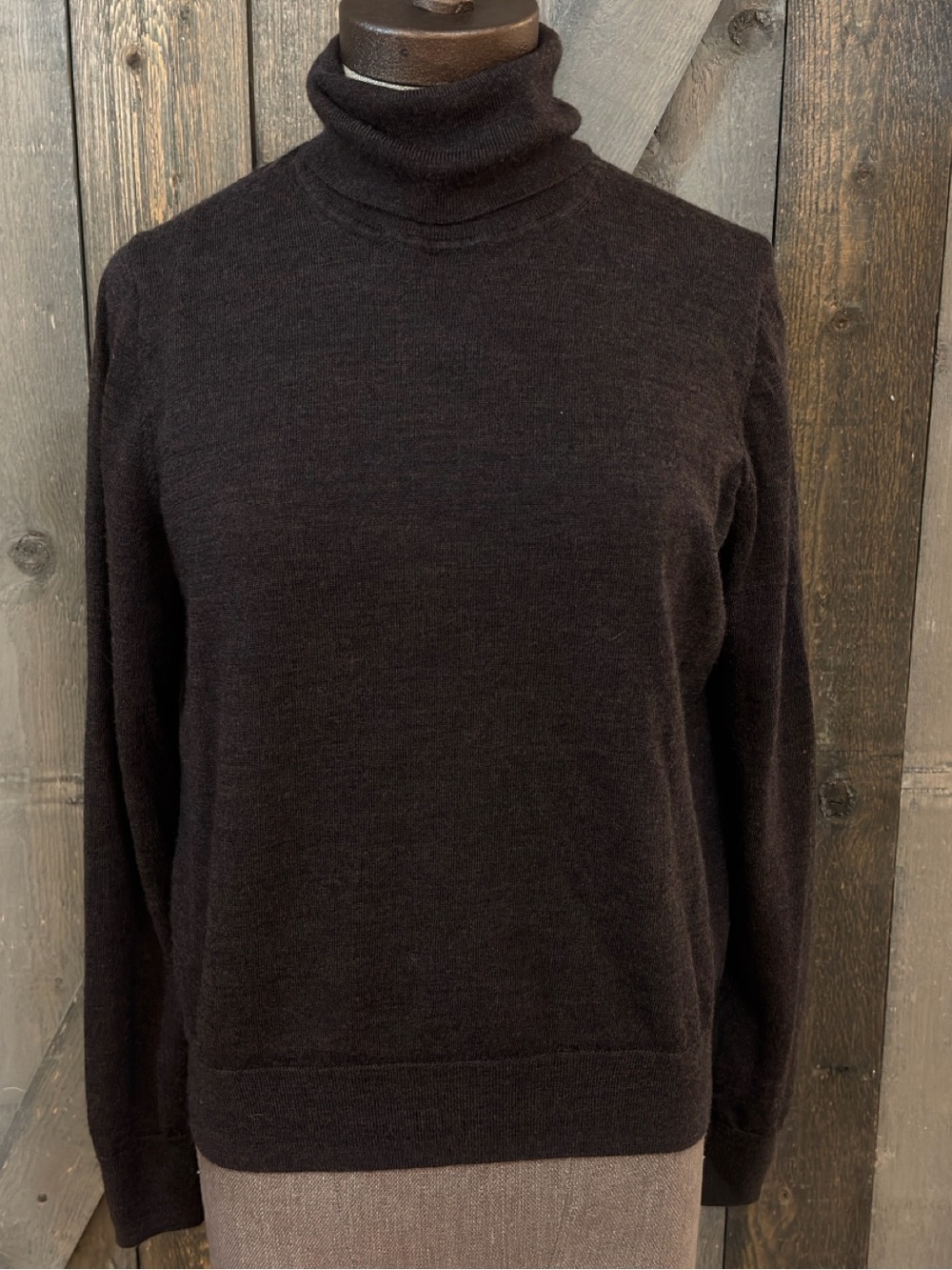 Gap 100% Merino Wool Turtleneck Sweater Brown Long Sleeve Size Medium Fall